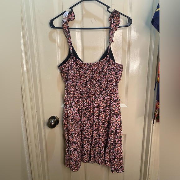 Sundress - Picture 2 of 2